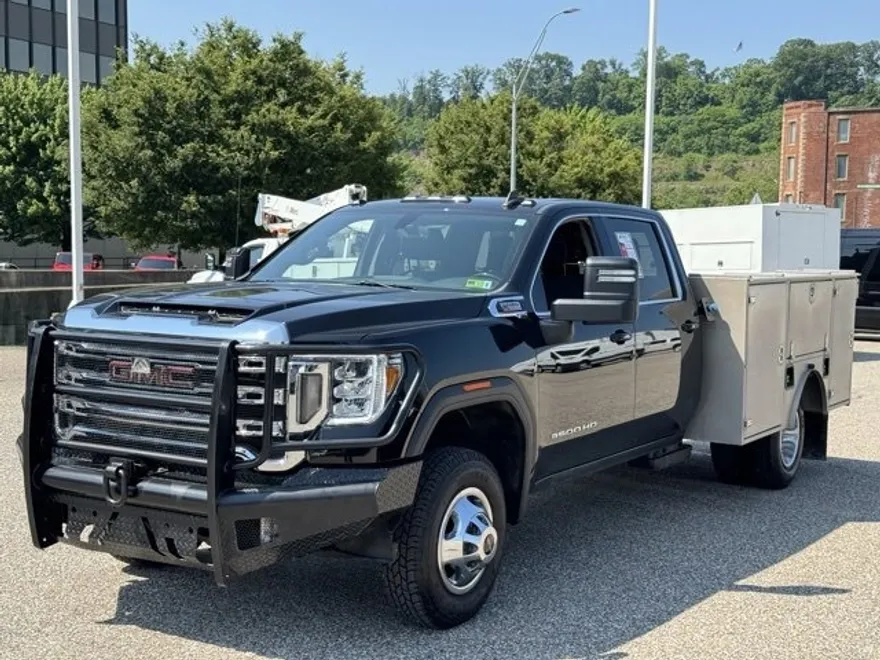 2023 Gmc Sierra 3500 HD SLE photo 1