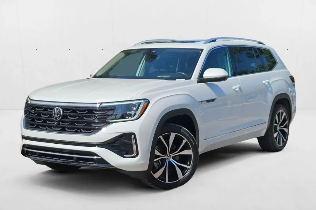 2024 Volkswagen Atlas SEL Premium R-Line photo 1