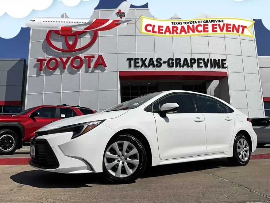2024 Toyota Corolla Hybrid LE photo 1