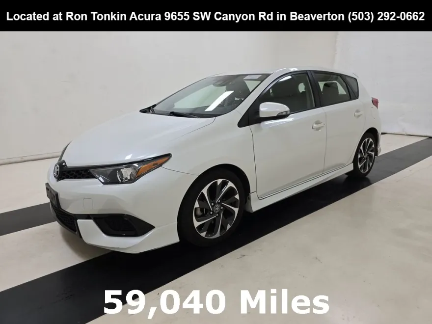 2017 Toyota Corolla iM Base photo 1