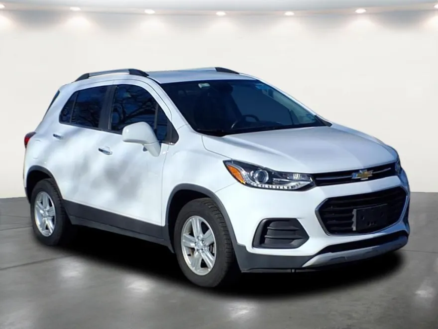 2019 Chevrolet Trax LT photo 1