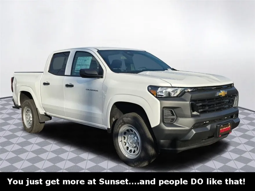 2024 Chevrolet Colorado photo 1