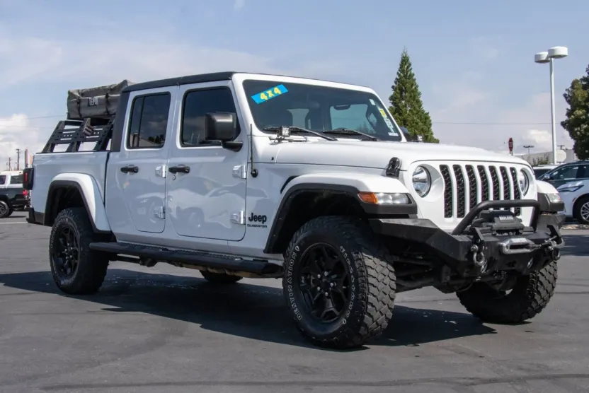 2022 Jeep Gladiator Sport photo 1