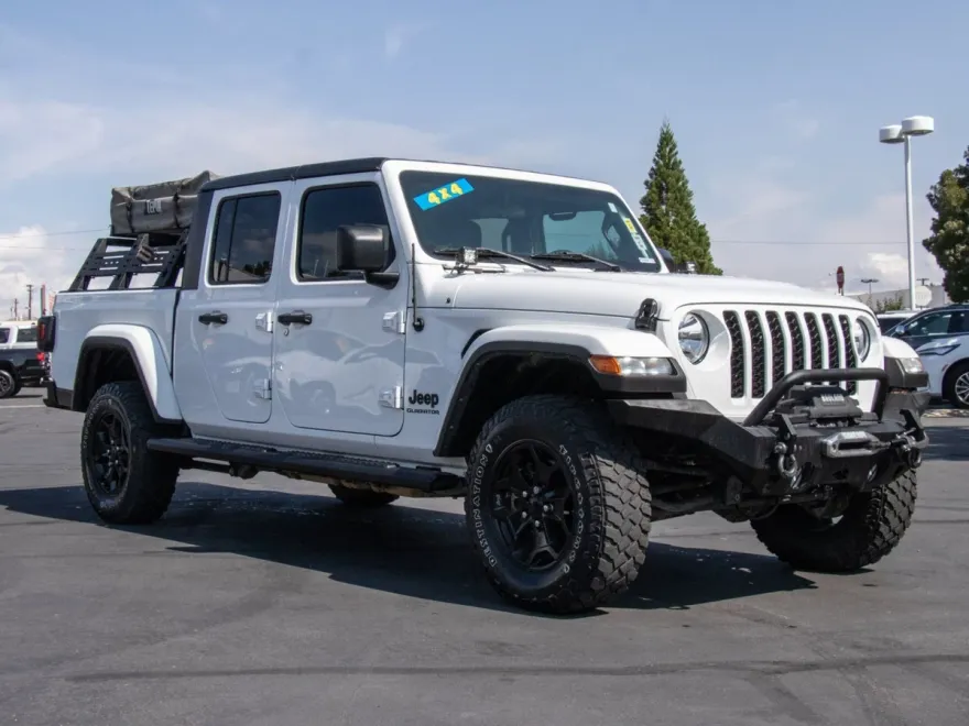 2022 Jeep Gladiator Sport photo 1