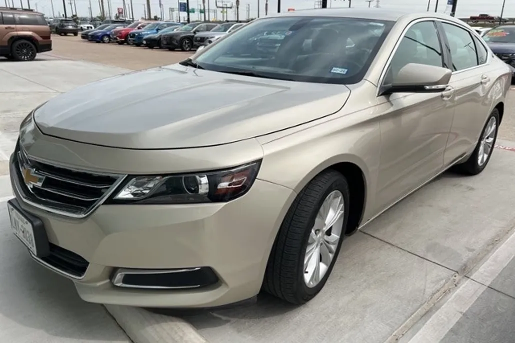 2015 Chevrolet Impala 2LT photo 1