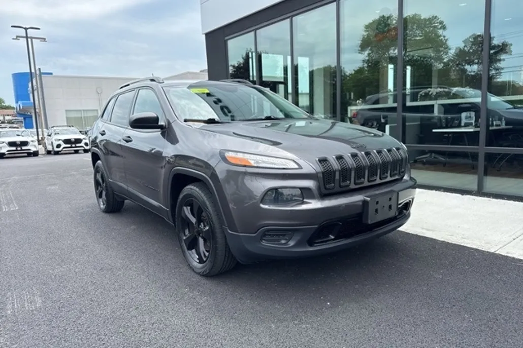 2016 Jeep Cherokee Altitude photo 1
