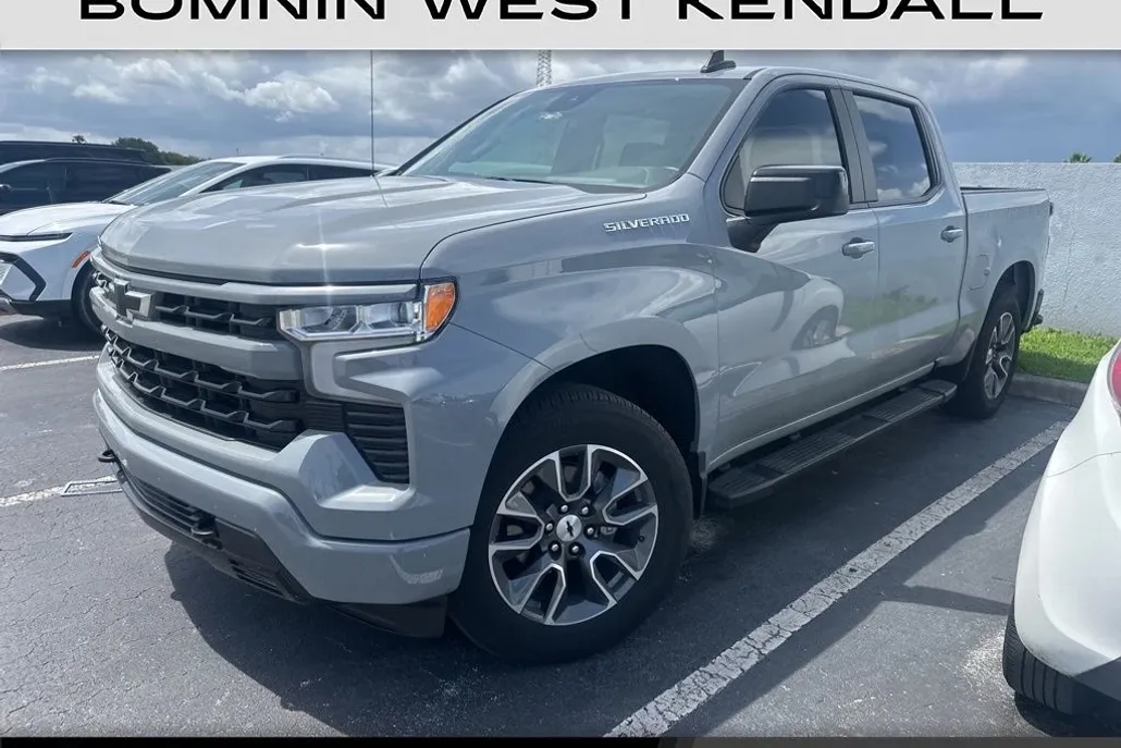 2024 Chevrolet Silverado 1500 RST photo 1