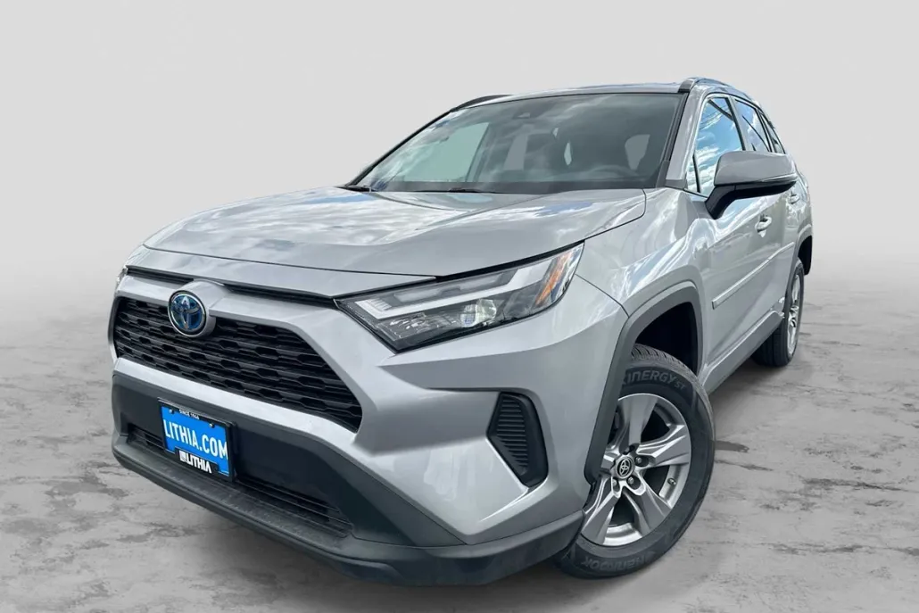 2023 Toyota RAV4 Hybrid LE photo 1