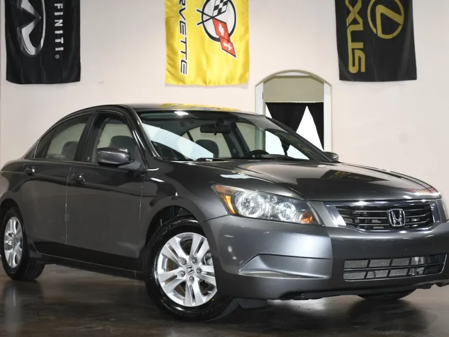 2010 Honda Accord LX-P photo 1