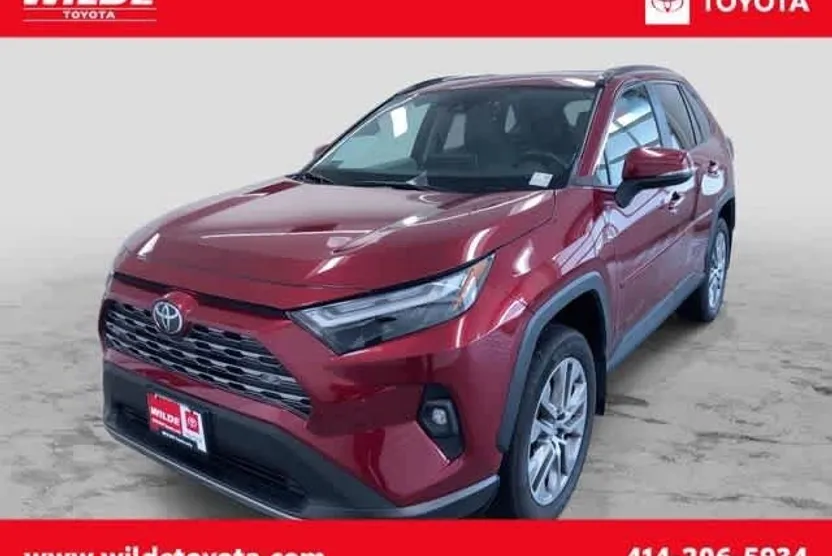 2022 Toyota RAV4 Limited photo 1