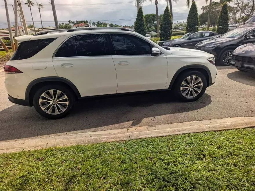2021 Mercedes Benz GLE 350 4MATIC photo 1