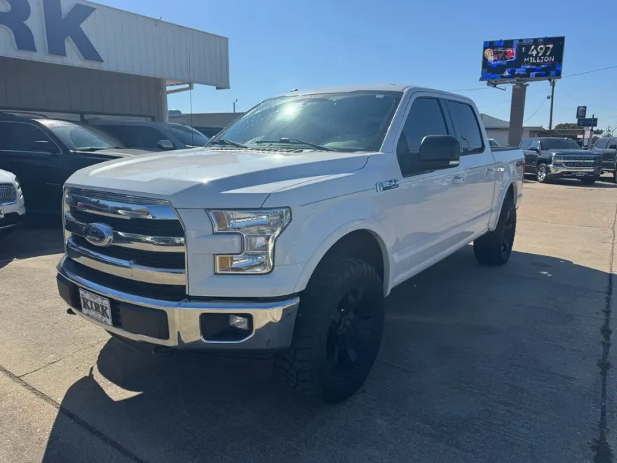 2017 Ford F-150 Lariat photo 1