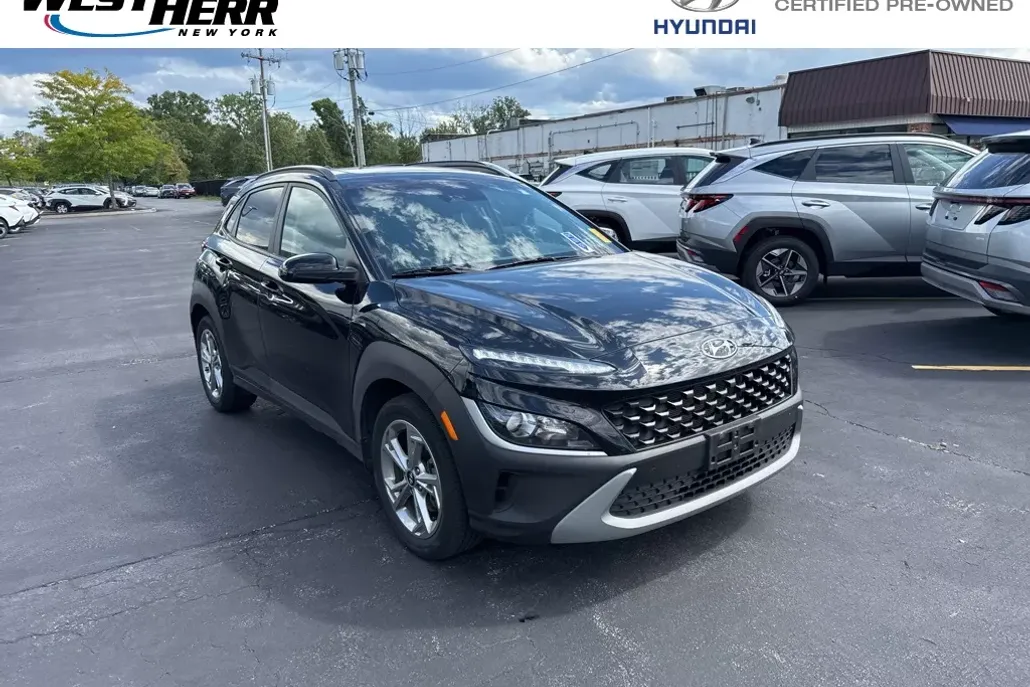 2023 Hyundai Kona SEL photo 1