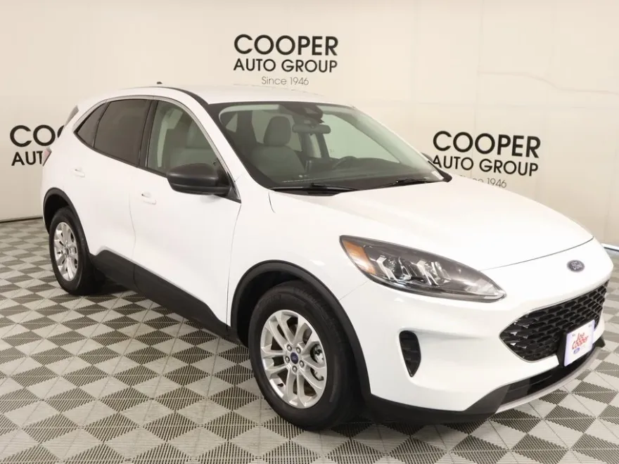 2022 Ford Escape Hybrid SE photo 1