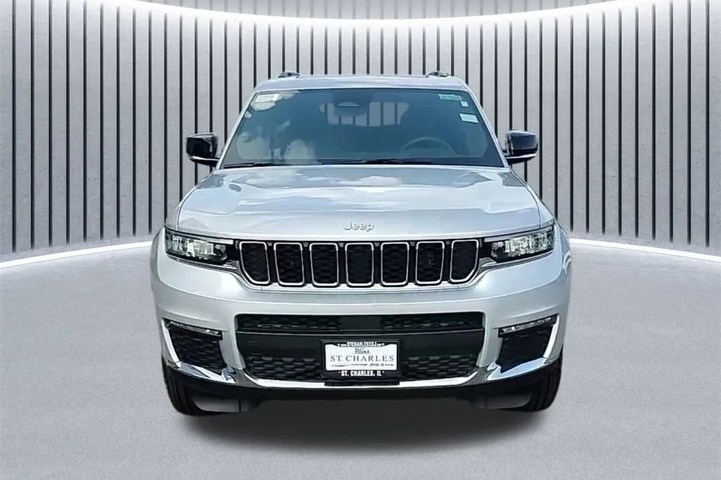 2025 Jeep Grand Cherokee Limited photo 1