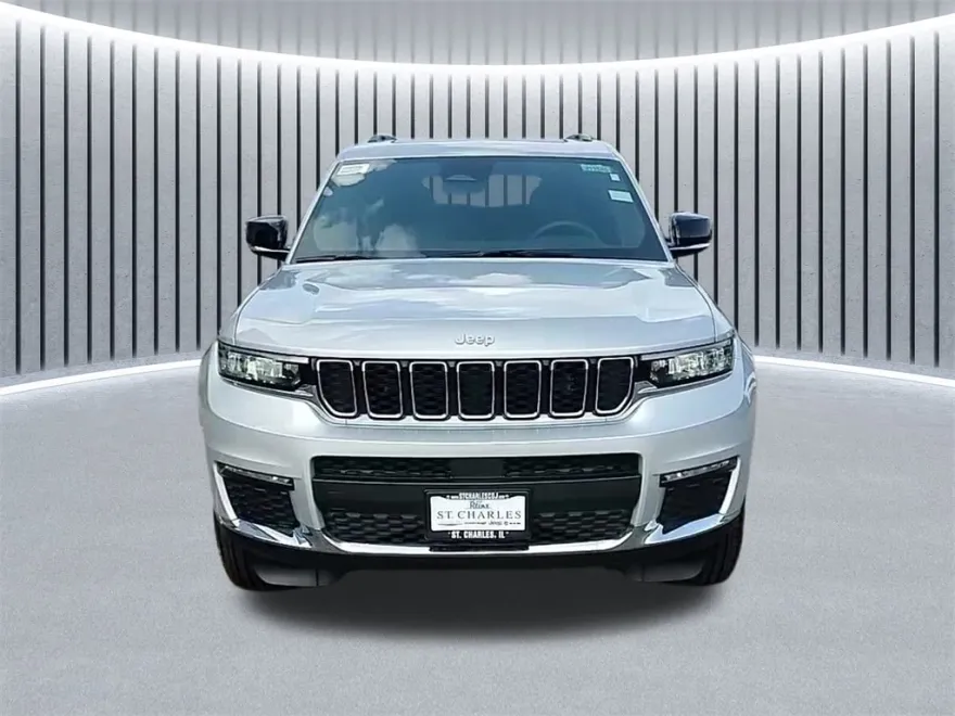 2025 Jeep Grand Cherokee Limited photo 1