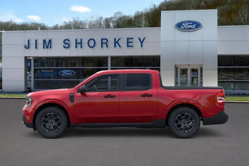 2025 Ford Maverick XLT photo 1