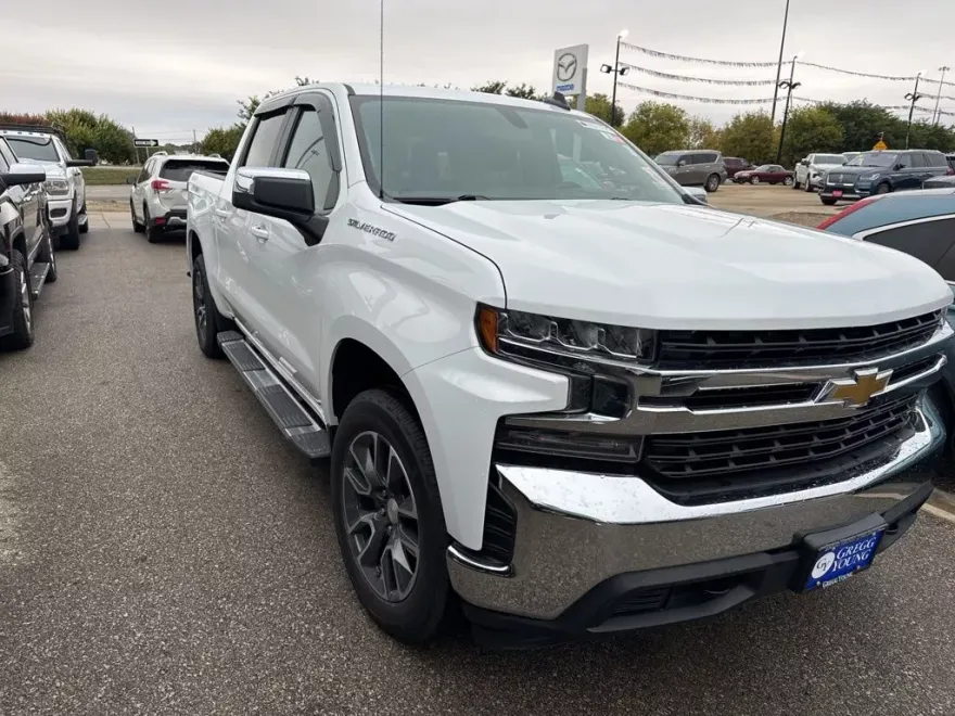 2022 Chevrolet Silverado 1500 LT photo 1
