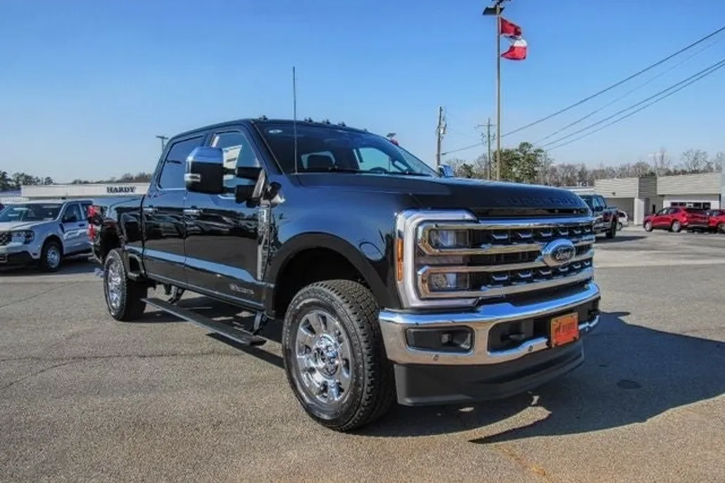 2025 Ford F-250 photo 1