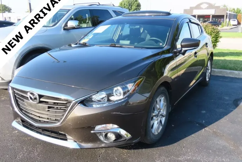 2016 Mazda Mazda3 Touring Hatchback photo 1