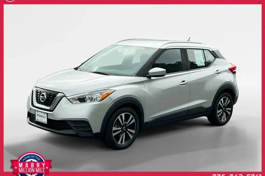 2019 Nissan Kicks SV photo 1