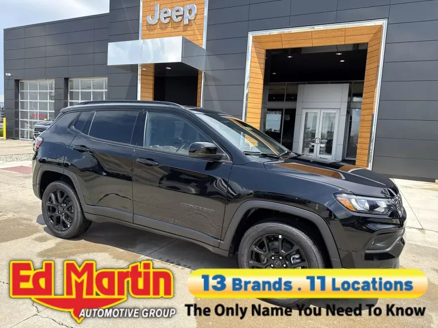 2025 Jeep Compass Latitude photo 1