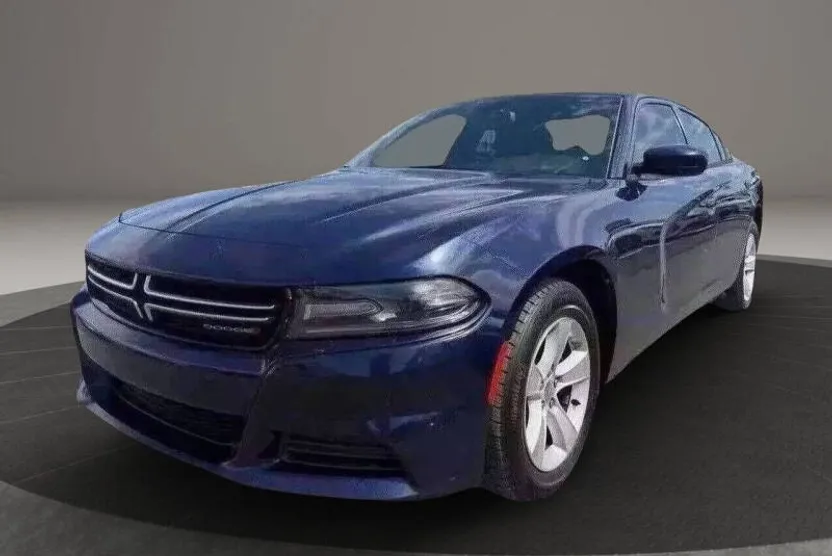 2015 Dodge Charger SE photo 1