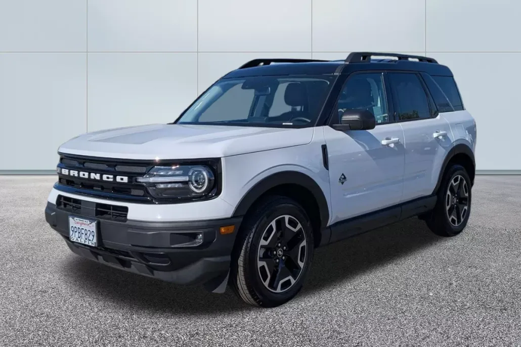 2024 Ford Bronco Sport Outer Banks photo 1