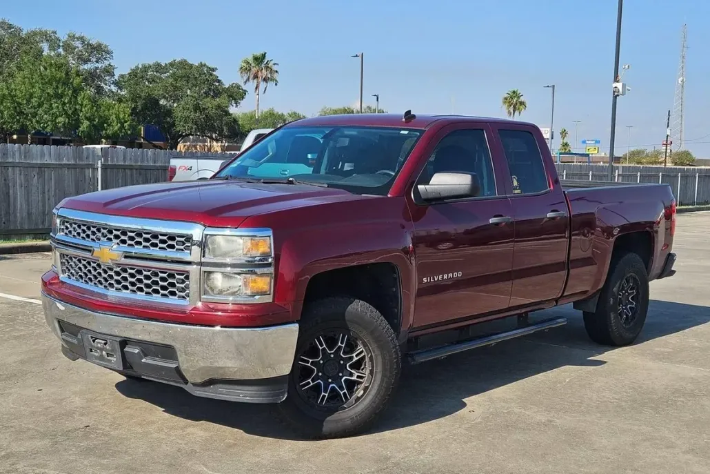 2014 Chevrolet Silverado 1500 LT photo 1
