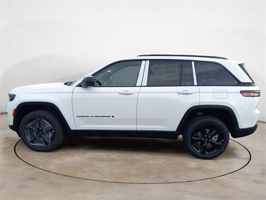 2025 Jeep Grand Cherokee Limited photo 1