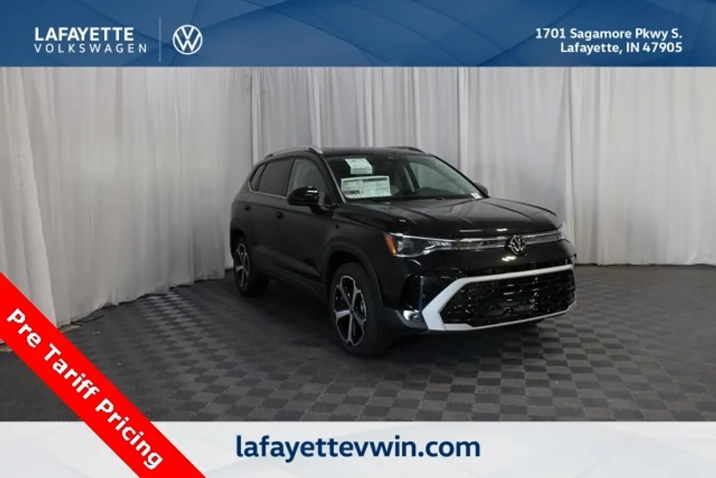 2025 Volkswagen Taos SEL photo 1