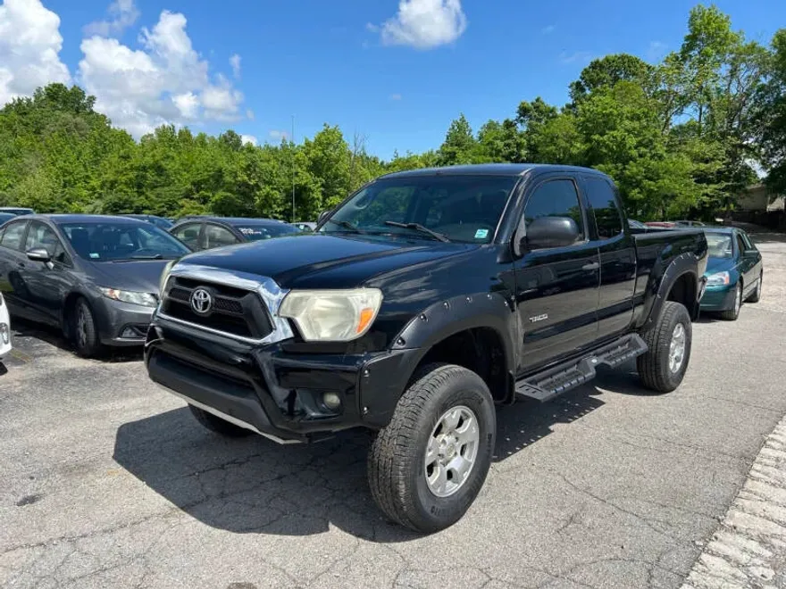 2013 Toyota Tacoma 4x4 Base Access Cab photo 1