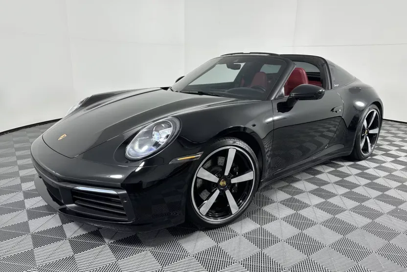 2021 Porsche 911 Targa 4S photo 1