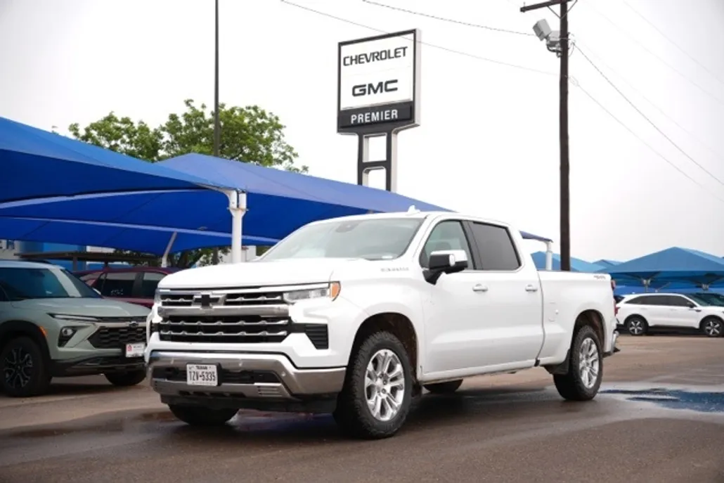 2024 Chevrolet Silverado 1500 LTZ photo 1