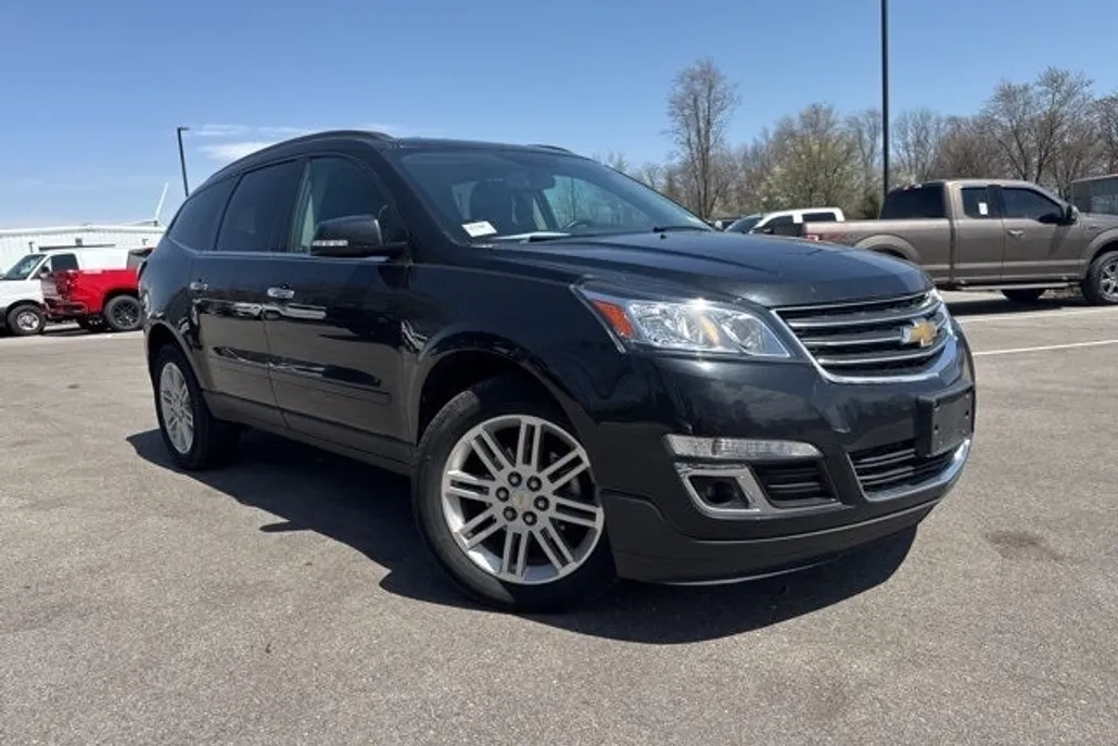 2015 Chevrolet Traverse 1LT photo 1