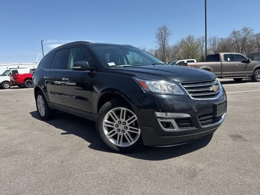 2015 Chevrolet Traverse 1LT photo 1