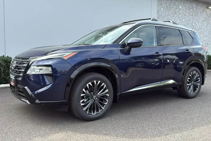 2026 Nissan Rogue SV photo 1