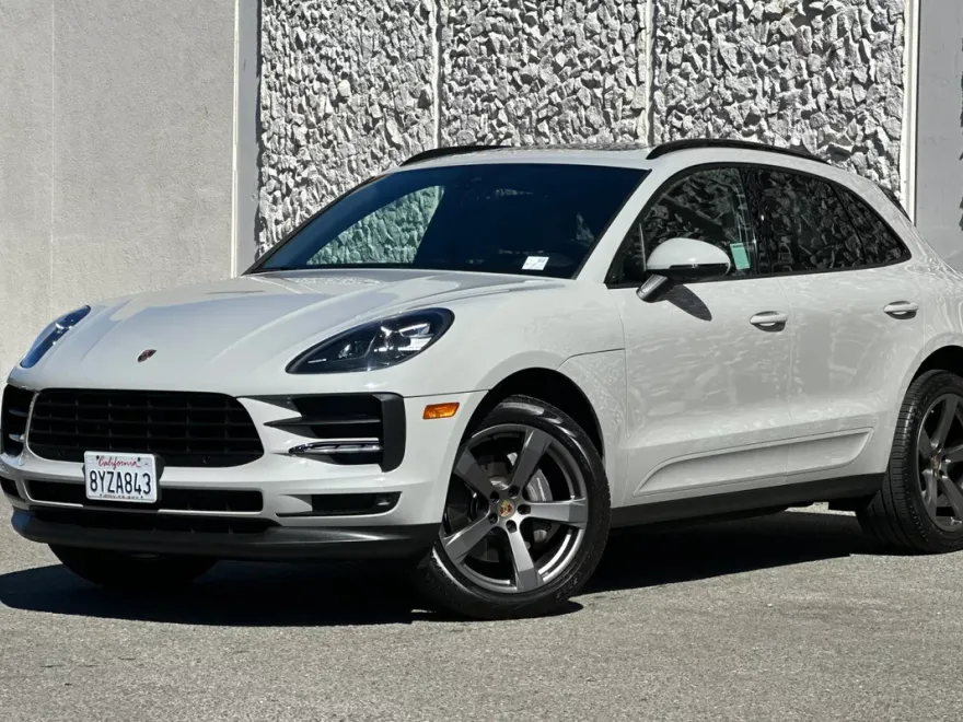 2021 Porsche Macan Base photo 1