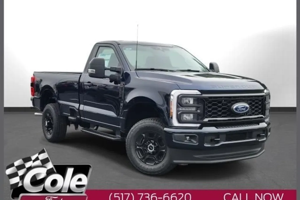 2025 Ford F-350 XL photo 1