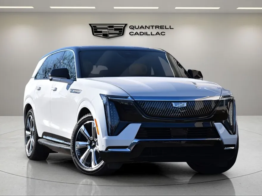 2025 Cadillac Escalade IQ Luxury photo 1