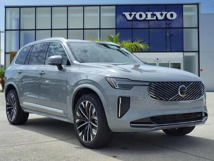 2026 Volvo XC90 Plus photo 1