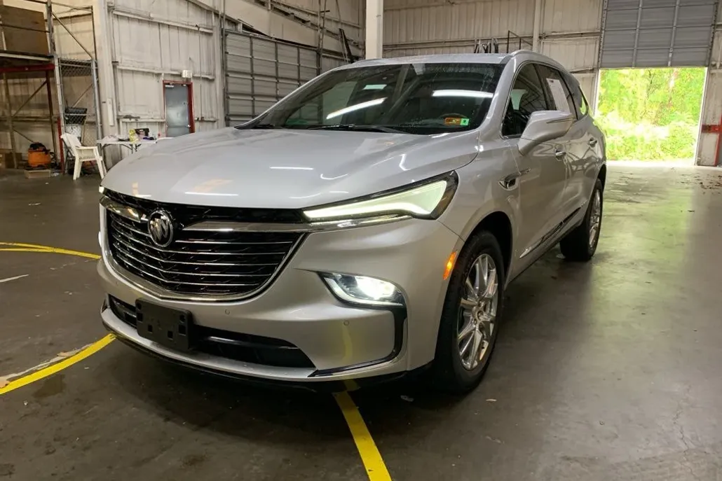 2022 Buick Enclave Premium photo 1