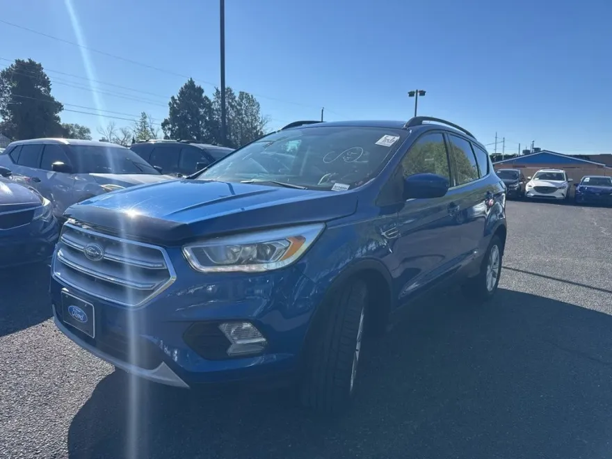 2018 Ford Escape SEL photo 1