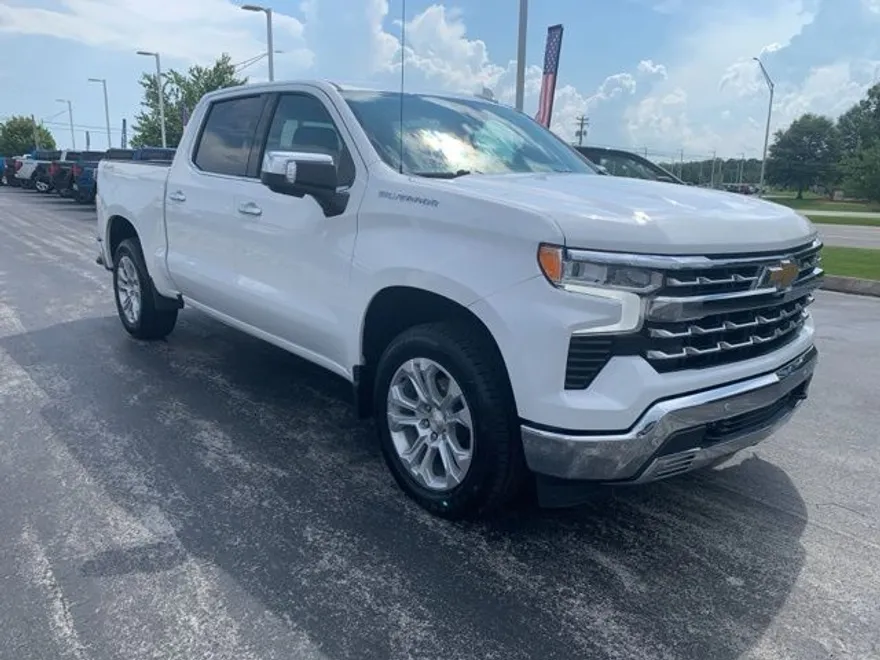 2023 Chevrolet Silverado 1500 LTZ photo 1