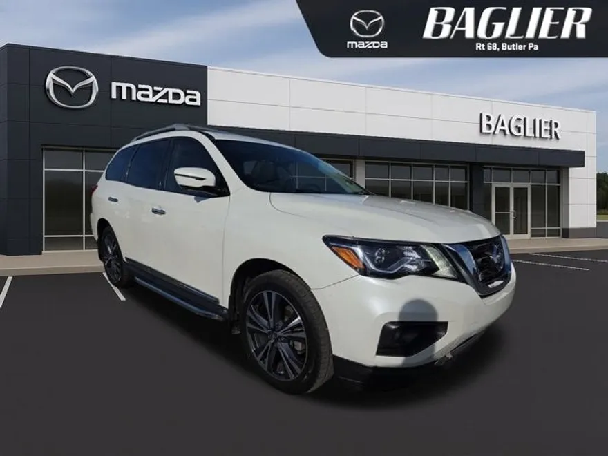 2018 Nissan Pathfinder Platinum photo 1