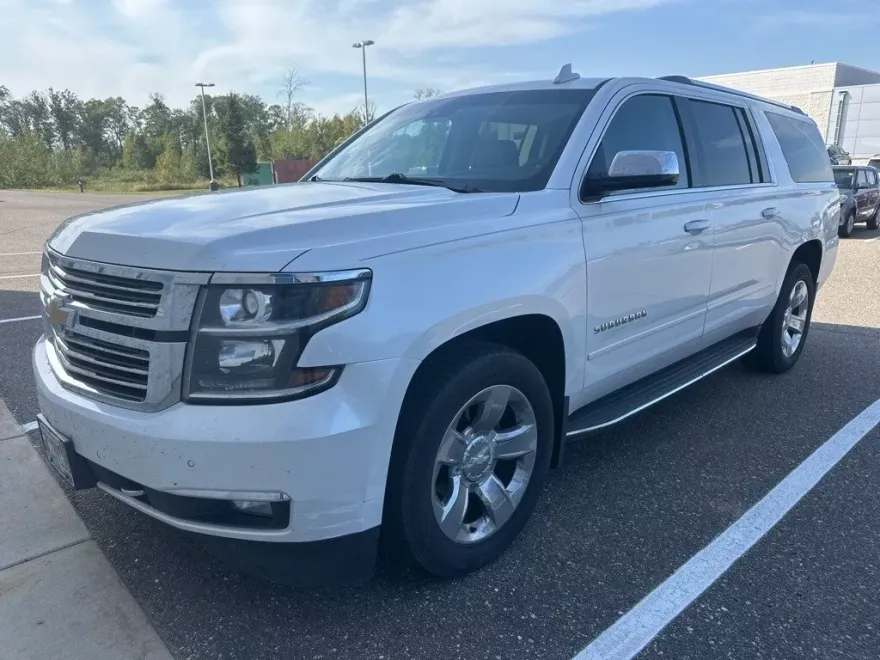 2018 Chevrolet Suburban Premier photo 1