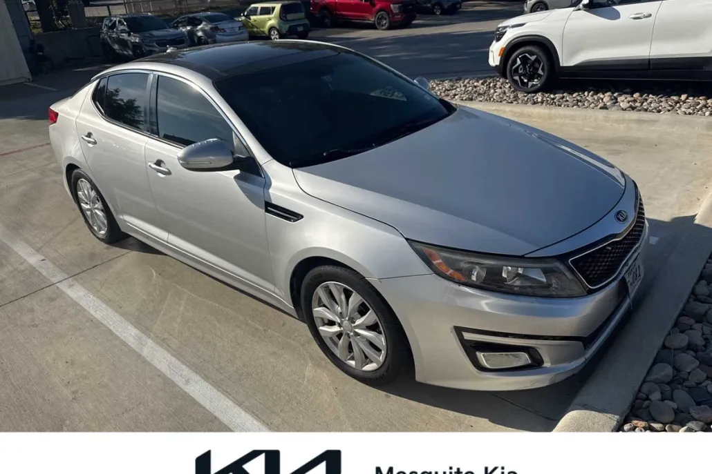 2015 Kia Optima EX photo 1