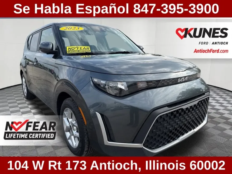 2023 Kia Soul LX photo 1