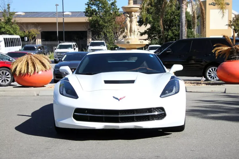 2019 Chevrolet Corvette Stingray 2LT photo 1
