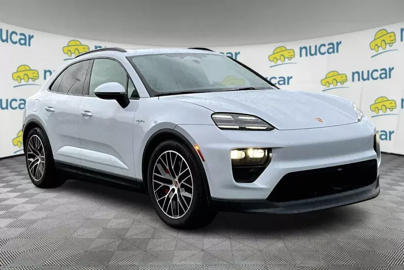 2025 Porsche Macan Electric photo 1